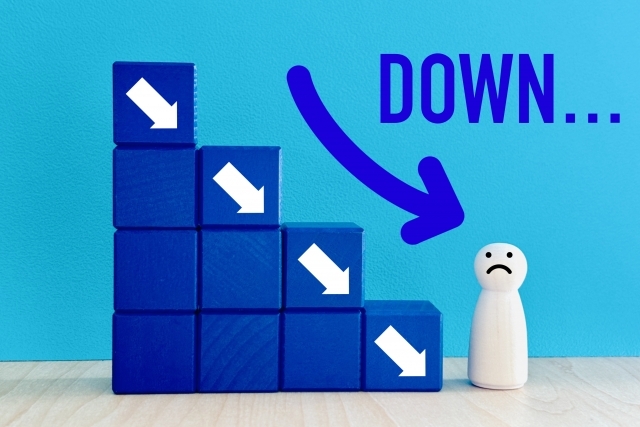 ダウンの様子を表す矢印とブロック